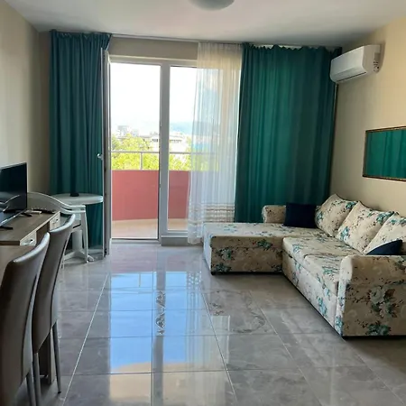 Apartment Admiral Plaza Premium Slantschew brjag